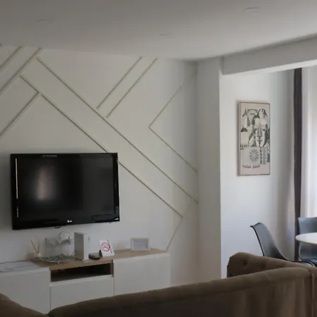 Apartman Aires Del Norte, Con Ascensor Y Wifi Gratis *